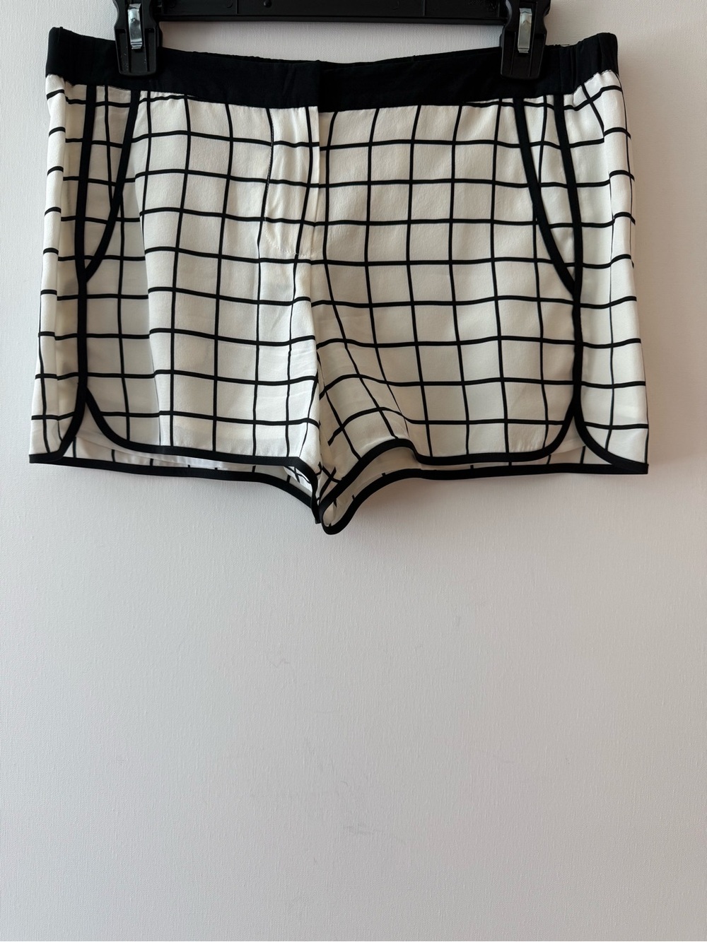 Trina Turk 100% Silk Black and Off-White Grid Shorts Size US 2